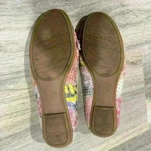 Anne Klein Colorful Floral Faux Snake Leather Driving Flats Slip On Shoes Size 6 - Picture 6 of 11